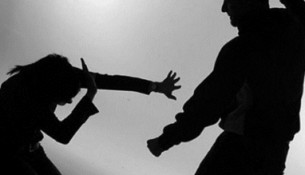 চরফ্যাশনে ইভটিজিংয়ের প্রতিবাদ করায় কলেজ ছাত্রী পরিবারের উপর হামলা