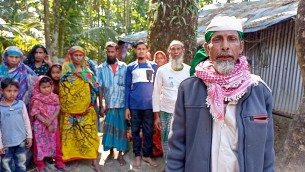 লালমোহনে মুক্তিযোদ্ধা পরিবারের জমি জবর দখলের অভিযোগ