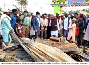 ভোলার লালমোহনে আগুন দেখে  স্ট্রোকে বৃদ্ধের মৃত্যু