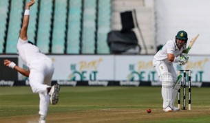 মিরাজের সরাসরি থ্রোতে রান আউট পিটারসেন