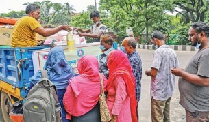 টিসিবির ট্রাক গ্রাম পর্যায়েও নেওয়া হবে: স্বরাষ্ট্রমন্ত্রী