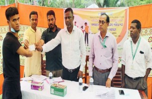 ভোলার ইলিশায় প্রসপারিটি প্রকল্পের মাধ্যমে প্রতিবন্ধিদের মধ্যে সুবর্ন কার্ড বিতরন