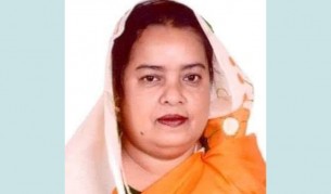 কর্মকর্তাকে ‘থাপ্পড়’ দিয়ে পাবনা ছাড়া করার হুমকি মহিলা এমপির
