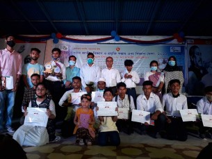 ভোলায় পুরস্কার বিতরণের মধ্যে দিয়ে শেষ হলো ৩ দিনের বিজ্ঞান মেলা