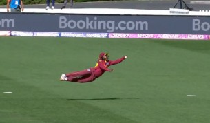 উড়ন্ত ডট্টিনের দুরন্ত ক্যাচ