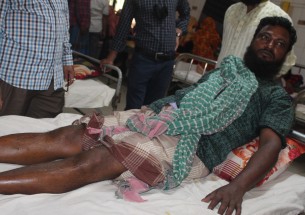 ভোলার রাজাপুরে দু'গ্রুপেরসংঘর্ষে দুই জন গুলিবিদ্ধ