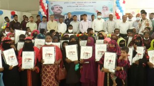 ঈদে প্রধানমন্ত্রীর উপহার নতুন পাকা বাড়ি পেয়ে ভোলার ৭০১ পরিবারে আনন্দ উচ্ছাস