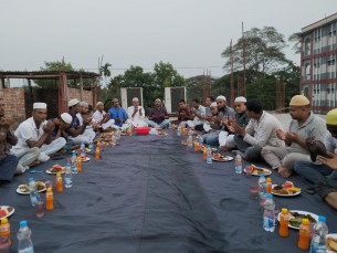 সেচ্ছাসেবক দলের নেতা রবিন চৌধুরীর উদ্যোগে ভোলায় খালেদা জিয়ার সুস্থতা  কামনায় দোয়া ও ইফতার