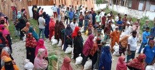 ভোলায় কাঞ্চন ফাতেমা ফাউন্ডেশনের ইফতার সামগ্রী বিতরণ