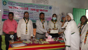 ভোলায় গার্লগাইড মৌলিক  প্রশিক্ষণ পেলেন ৪০শিক্ষক