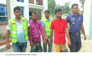 ভোলার মেঘনার দুই জলদস্যু গ্রেফতার