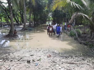 চরফ্যাশনে ২শ পরিবারের চলাচলের রাস্তা কেটে দিলেন প্রভাবশালী