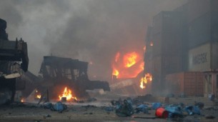 সীতাকুন্ডের অগ্নিকান্ডে ভোলার নিহত হাবিবের পরিবারকে তোফায়েল আহমেদের সমবেদনা  ও আর্থিক সহায়তা