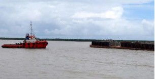 চরফ্যাশনে ৫ দিন পর বার্জ উদ্ধার