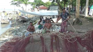 শনিবার  মধ্যরাতে শেষ হচ্ছে সাগরে মাছধরার নিষেধাজ্ঞা : ভোলার জেলেদের প্রস্তুতি