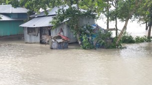 মেঘনার পানি আবারও বিপদ সীমার উপরে : ভোলায় ২০ গ্রাম প্লাবিত