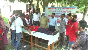 প্রধানমন্ত্রীর জন্মদিন উপলক্ষে   ভোলা কলেজ রেড ক্রিসেন্ট  ইউনিট এর রক্তদান কর্মসূচি