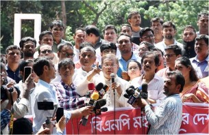 পাকিস্তানের স্বপ্নে বিভোর বিএনপিকে প্রতিহত করার আহ্বান তথ্যমন্ত্রীর