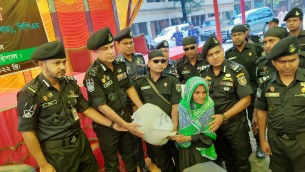 র‌্যাব দেশের দুর্যোগ দুর্বিপাকে মানুষের পাশে আছে : র‌্যাব মহাপরিচালক