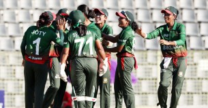 মালয়েশিয়াকে মাত্র ৪১ রানে অলআউট করে বড় জয় নারীদের