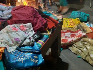 সিঁধ কেটে এক রাতে দুই বসত ঘরে চুরি