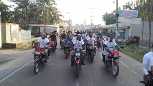 লালমোহনে ক্রোয়েশিয়া সমর্থকদের বর্ণাঢ্য মোটরসাইকেল শোভাযাত্রা
