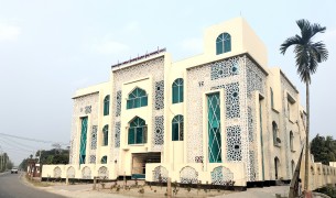 উদ্বোধনের অপেক্ষায় লালমোহনের মডেল মসজিদ