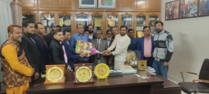 ভোলা-২ আসনের এমপি আলী আজম মুকুলের সাথে ভোলা প্রেসক্লাবের নব নির্বাচিত কমিটির  শুভেচ্ছা বিনিময়