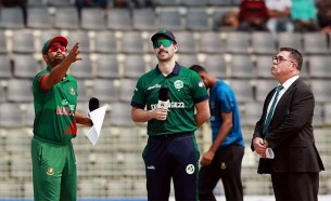 আয়ারল্যান্ডের বিপক্ষে টস হেরে ব্যাটিংয়ে বাংলাদেশ