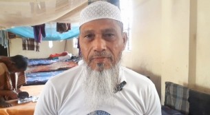 বৃদ্ধ নিবাসে থেকেও বাবাদের নেই কোনো অভিযোগ