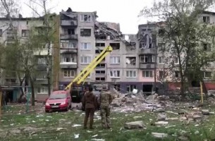 রাশিয়ার হামলায় ইউক্রেনের পূর্বাঞ্চলে শিশুসহ আটজন নিহত