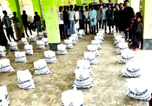 লালমোহনে হাসি ফুটেছে অর্ধশতাধিক পরিবারে