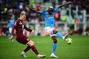 মিলানের বিপক্ষে ওশিমেনের  ফিরে আসার প্রার্থণায় নাপোলি