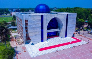 চরফ্যাসনে দেশের প্রথম পরিবেশ বান্ধব মসজিদ