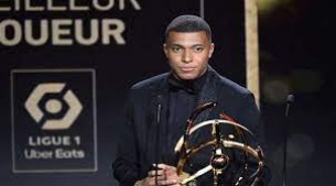 টানা চতুর্থবারের মত ফ্রান্সের সেরা খেলোয়াড় নির্বাচিত হয়েছেন এমবাপ্পে