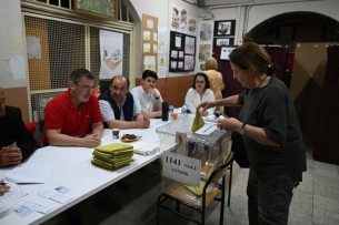 তুরস্কে ঐতিহাসিক দ্বিতীয় দফার ভোটগ্রহণ চলছে