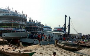 ভোলায় সকল রুটে নৌযান চলাচল শুরু