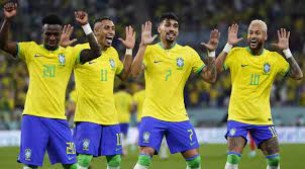 ভিনিসিয়াসের সমর্থনে আফ্রিকায় প্রীতি ম্যাচ খেলবে ব্রাজিল