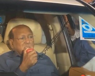 ভোলায় আশ্রয় কেন্দ্র পরিদর্শনে তোফায়েল আহমেদ : শুকনো খাবার বিতরণ