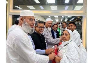 এবার হজযাত্রা হয়েছে সহজ ও আরমদায়ক: বিমান প্রতিমন্ত্রী