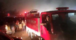 গাজীপুরে ঝুটের গুদামে আগুন
