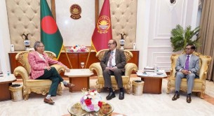 দুর্নীতির বিরুদ্ধে সচেতনতা বৃদ্ধিতে কাজ করতে দুদকের প্রতি রাষ্ট্রপতির আহ্বান