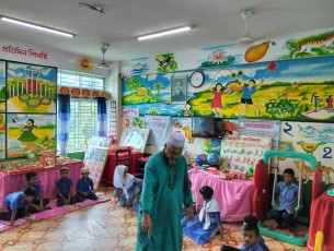 ভোলার ৩৭৪টি প্রাথমিক বিদ্যালয়ের দেয়াল জুড়ে পাঠ্য বাইরে সূচি