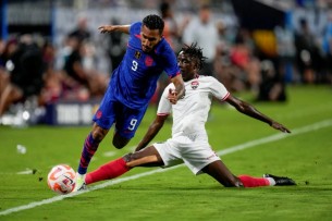 মেক্সিকোকে হারিয়ে কোয়ার্টার ফাইনালে কাতার, ফেরেইরার হ্যাটট্রিকে যুক্তরাষ্ট্রের বড় জয়