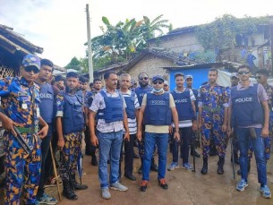 কক্সবাজারের উখিয়ায় রোহিঙ্গা ক্যাম্পে সন্ত্রাসী দুই গ্রুপের গোলাগুলিতে নিহত ৫