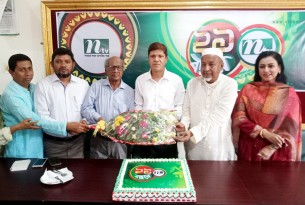 ভোলা জেলা প্রশাসককে প্রেসক্লাবের পক্ষ থেকে ফুলেল শুভেচ্ছা