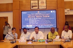 নারীদেরকে পশ্চাৎপদে রেখে দেশের উন্নয়ন সম্ভব নয় ॥ শহীদ উল্লা খন্দকার