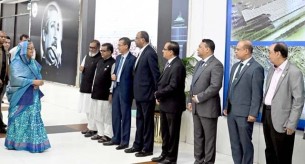 প্রধানমন্ত্রী দেশে ফিরেছেন