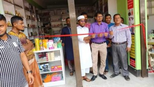 ভোলায় প্রতিবন্ধী দুই হাফেজ ভাইকে দোকান উপহার দিলেন কাঞ্চন ফাতেমা ফাউন্ডেশন