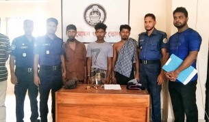 লালমোহনে ডাকাতির ঘটনায় তিন জন গ্রেফতার